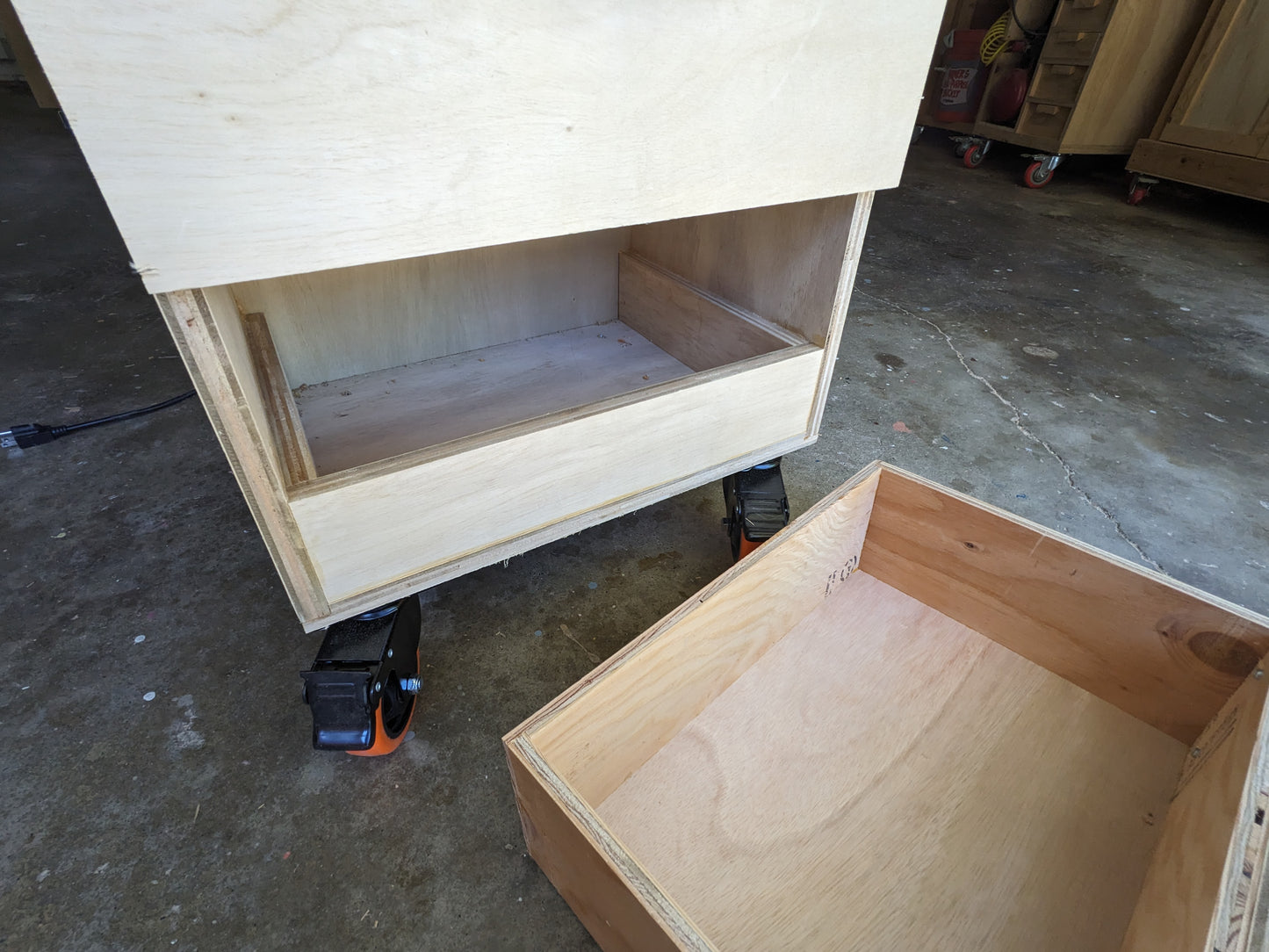 Multi-Purpose Mobile Tool Stand (METRIC AND U.S.)