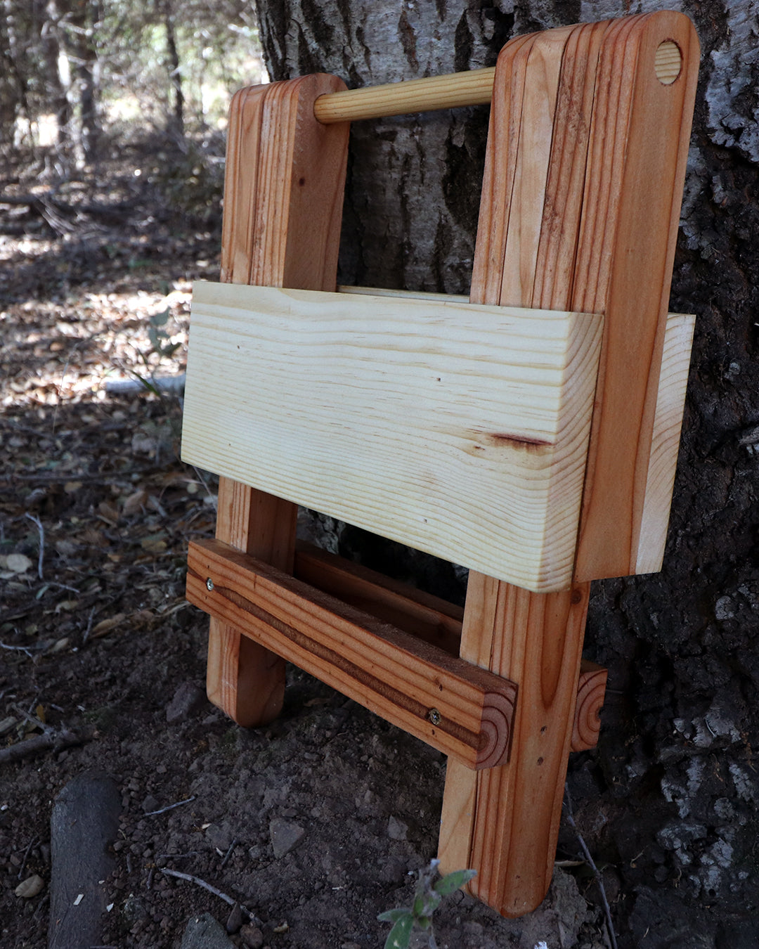 Clever Folding Campfire Seat