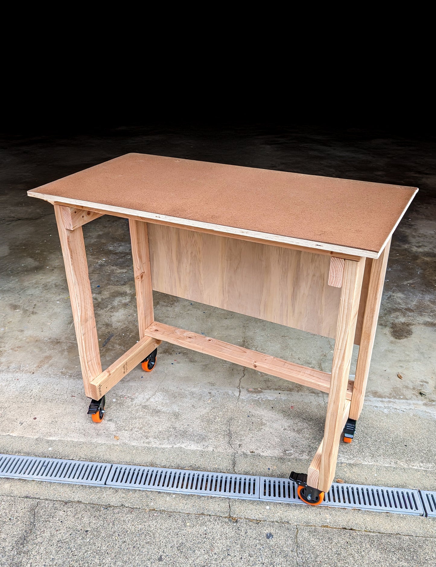 Mobile Standing Desk/Work Table